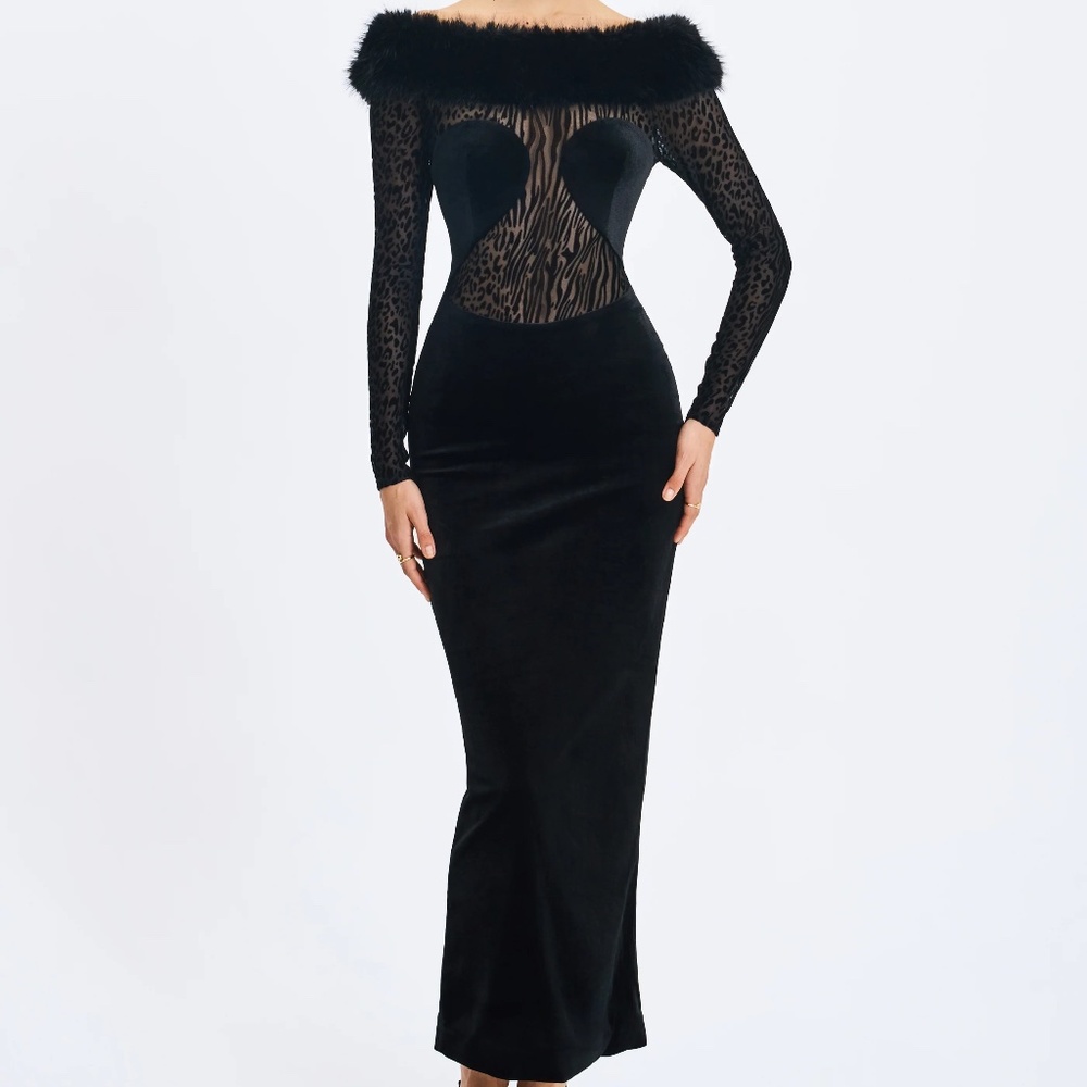 Miss Circle “Alexis” Fur Trim Burnout Velvet Maxi Dress – Black (Small)